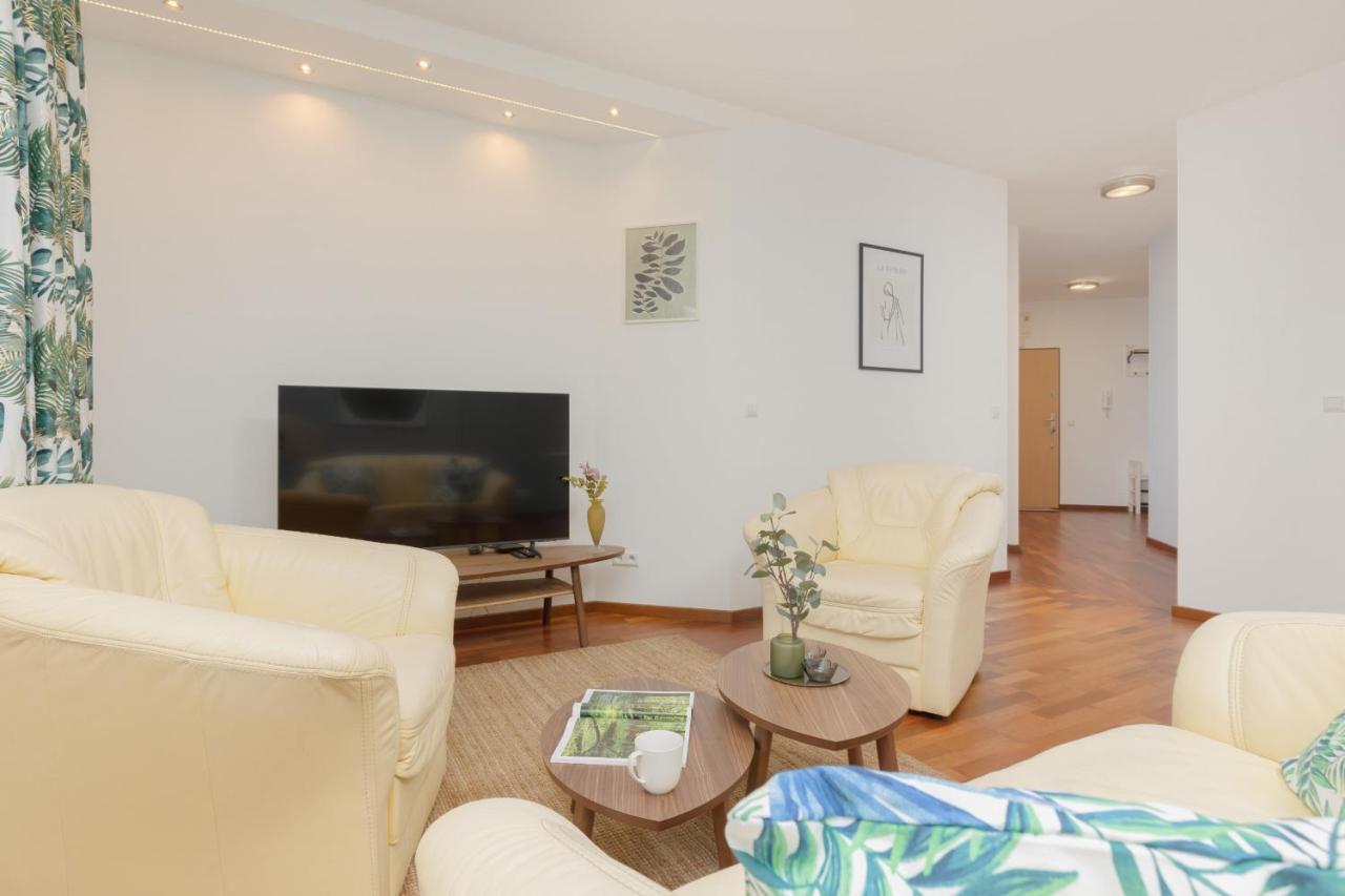 Warsaw Slominskiego Apartment By Noclegi Renters Luaran gambar